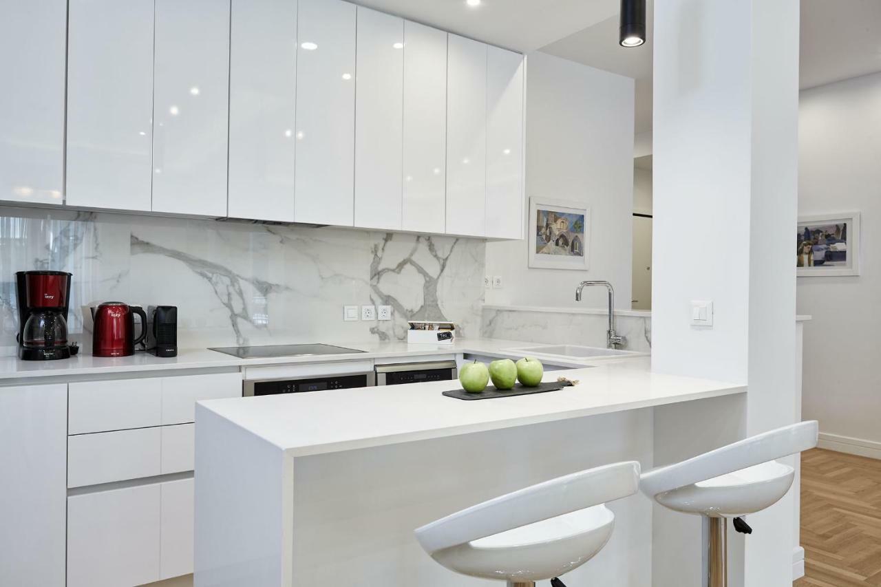 Luxurious Spacious Apt Next To Hilton Hotel Ateny Zewnętrze zdjęcie